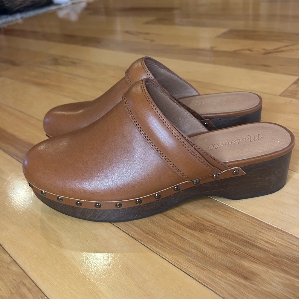 NWOT Madewell Studded Cecily Oiled Leather Women's Platform Wooden Sole Clogs
